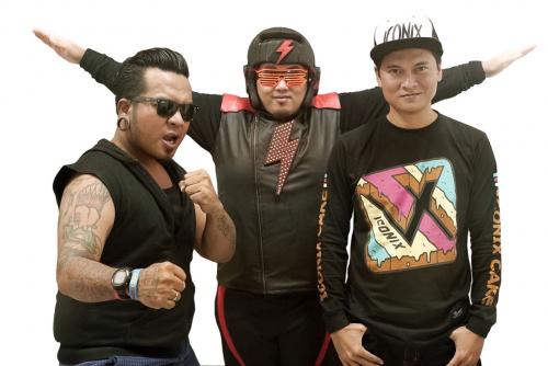 Cuma Bawa 5 Orang, Kisah Endank Soekamti Manggung di Jepang